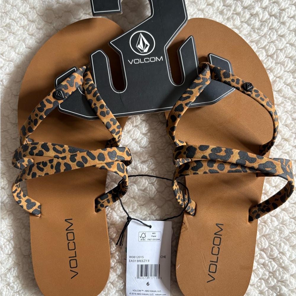 Volcom Women's Tan and Black Leopard Sandals